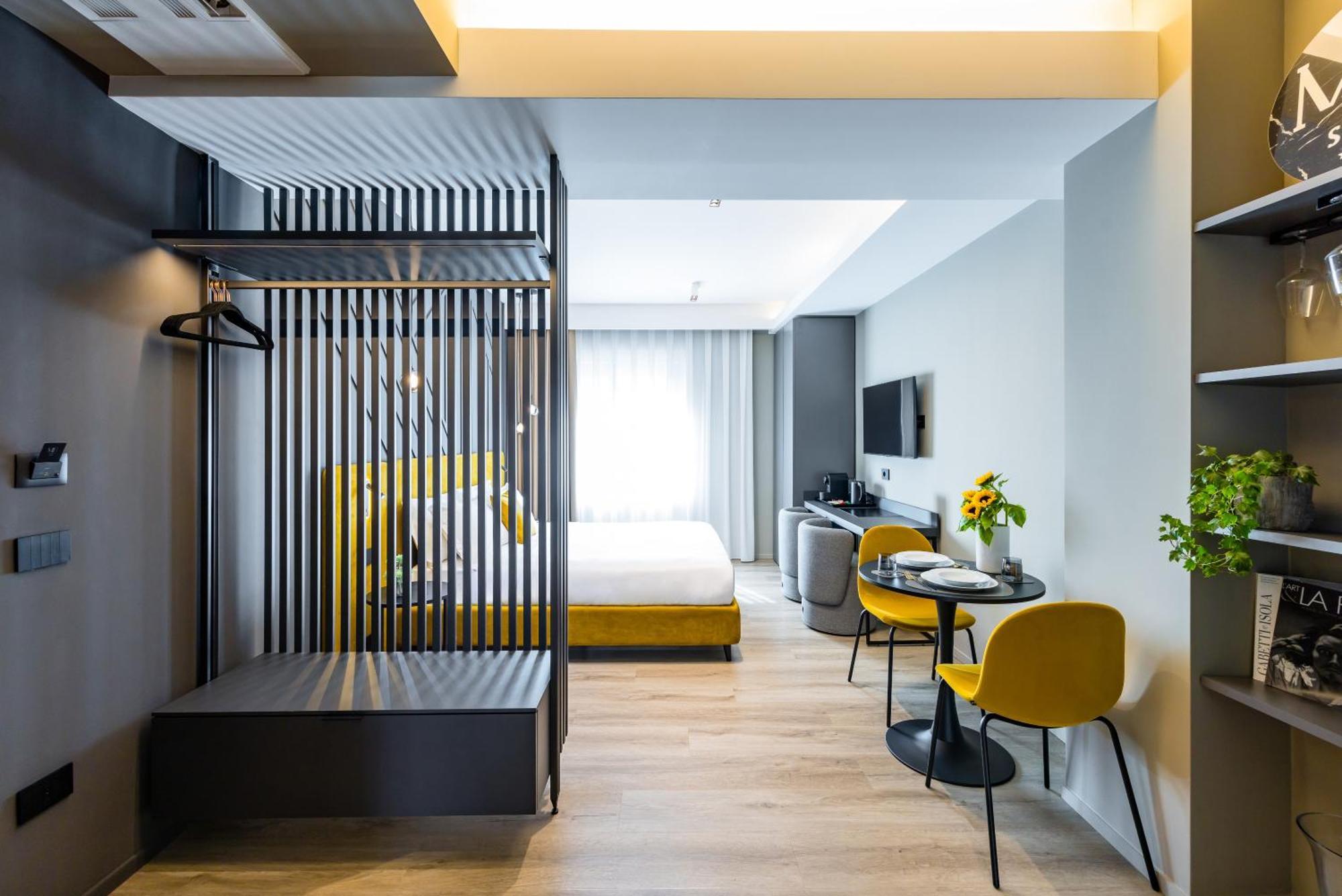 Mh Suites Plebiscito ナポリ エクステリア 写真