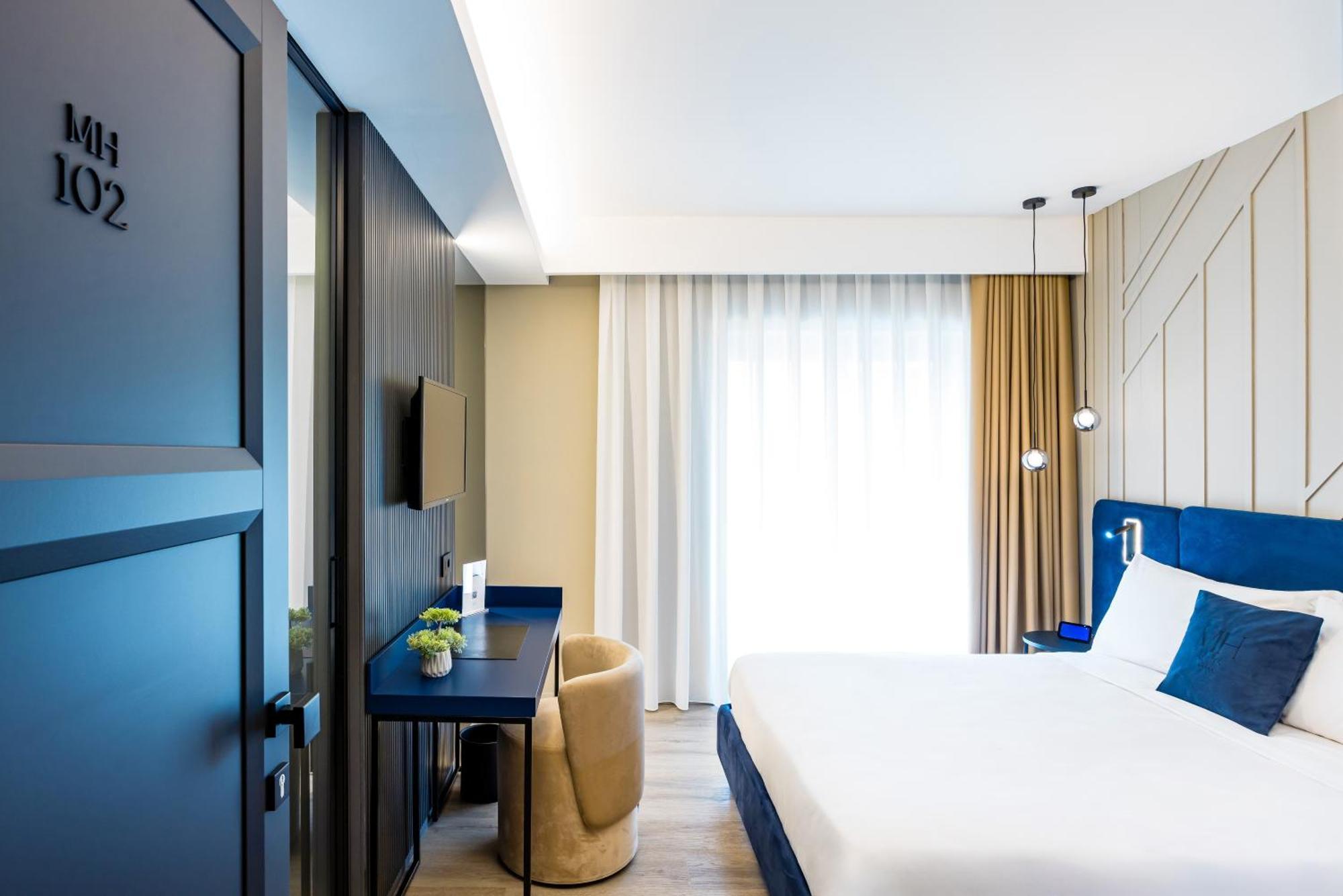 Mh Suites Plebiscito ナポリ エクステリア 写真